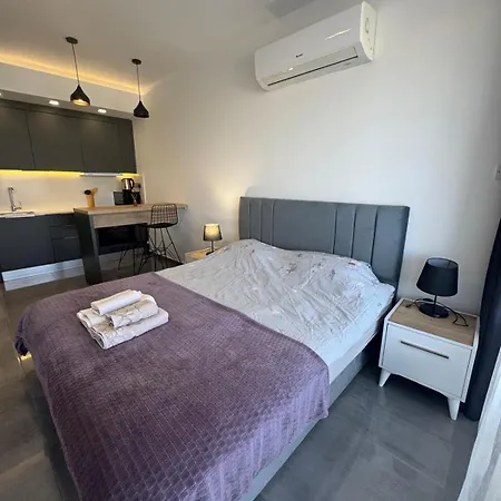 Apartament Courtyard Long