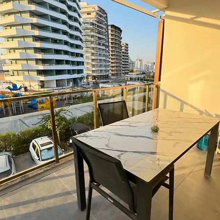 Διαμέρισμα Courtyard Long